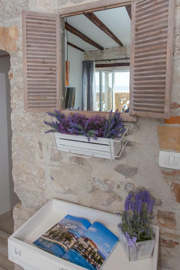 Seafront In Historical Cippico Castle * Kastela