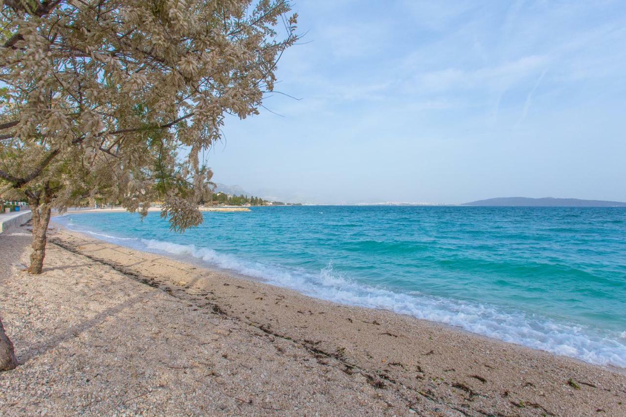 Apartment Seafront In Historical Cippico Castle *